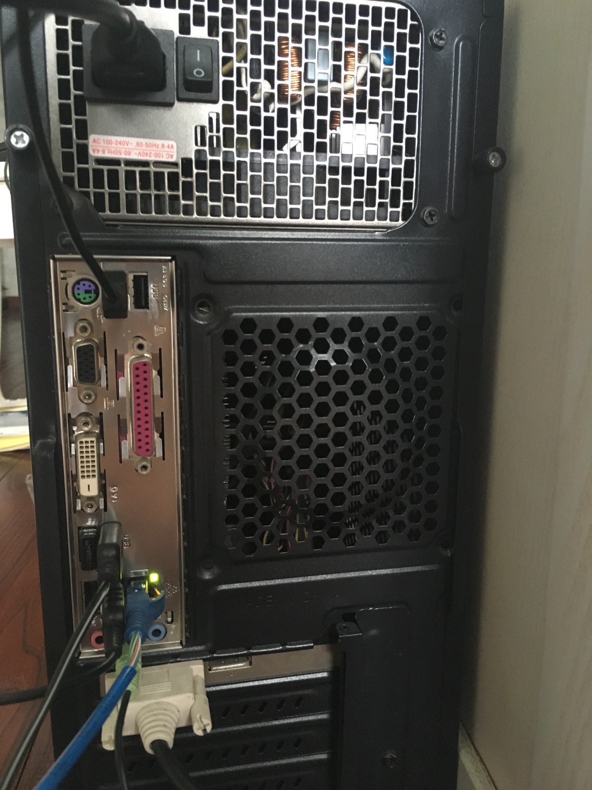 電腦主機擴展投影到LED大屏