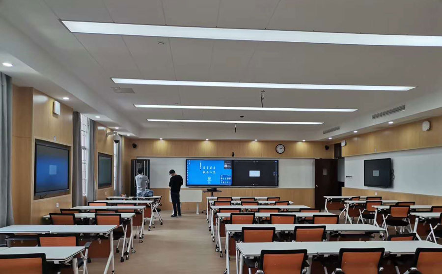 傳統(tǒng)教學模式與多媒體智慧教學模式 傳統(tǒng)教學模式與多媒體智慧教學模式